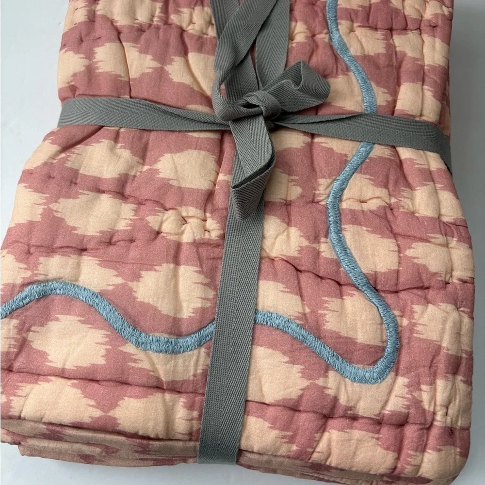 NWOT Anthropologie Iluka Cotton Printed Floral Shams, Set of 2 Standard Shams